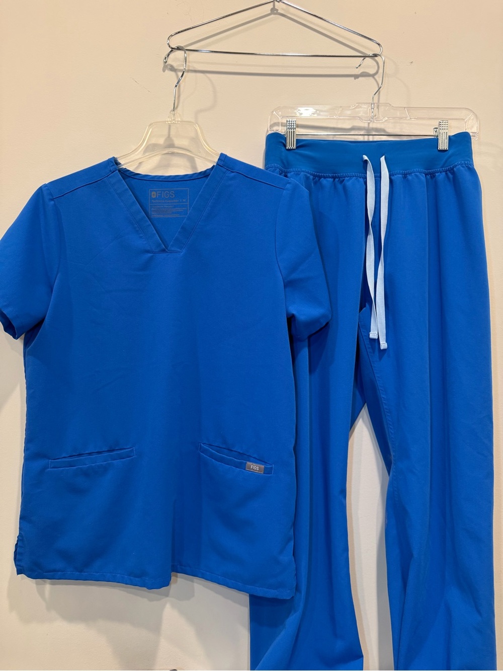 Figs Women’s Scrubs Casma Top M & Livingston Pants M - Royal Blue